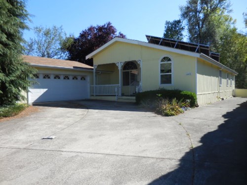 1552 SW Birdie Drive