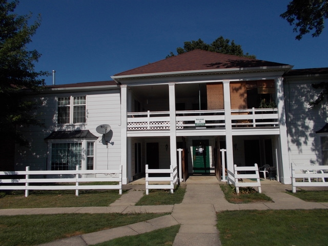 25 Trenton Sq T- 52