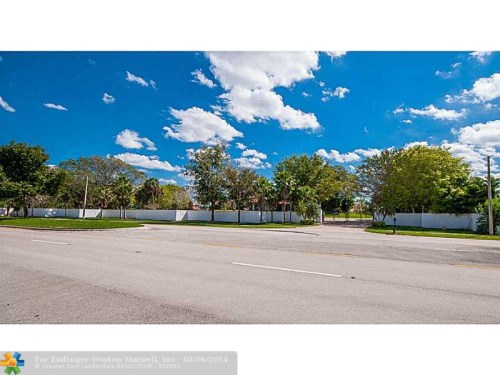 16200 SADDLE CLUB RD