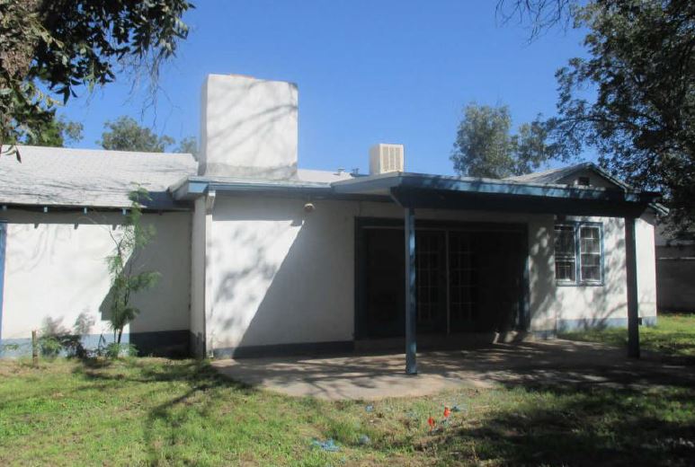 703 Elma Dr