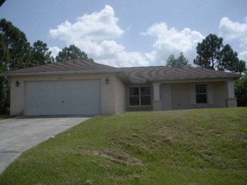 1026 Alvin Ave