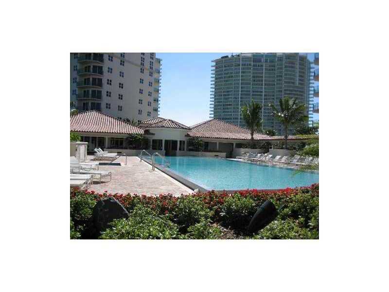 19900 E COUNTRY CLUB DR # 909