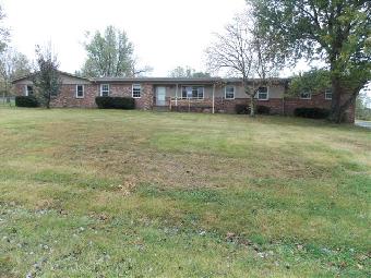2028 Greentree Dr