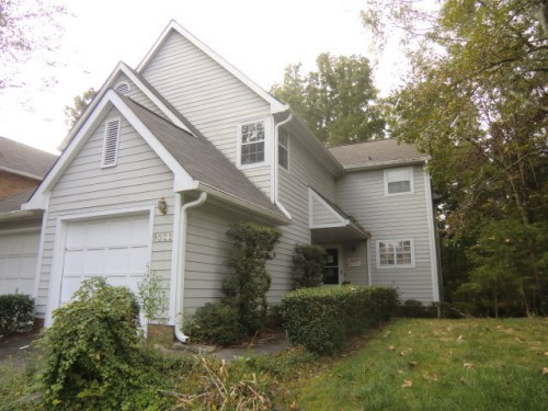 9022 Saint Thomas Lane