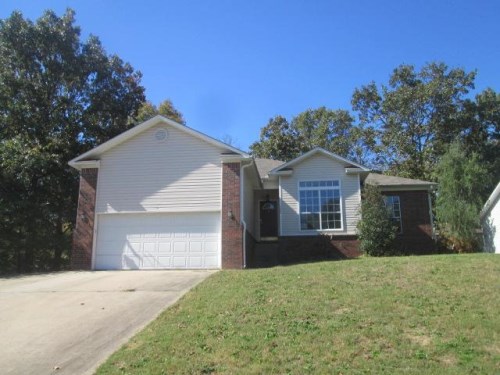 1069 Highland Blvd
