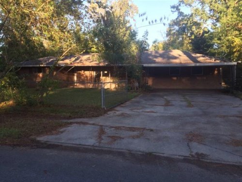 925 Elizabeth Dr
