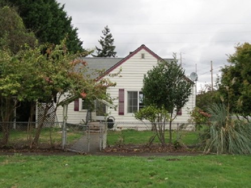 302 W Woodworth Street