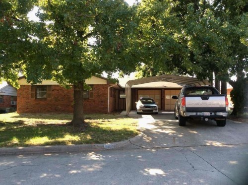 4404 NW 11th St