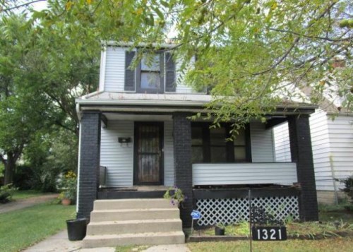 1321 Oakwood Ave