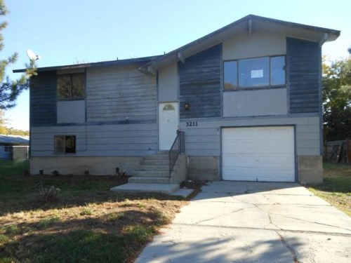 3211 Starlight Ave