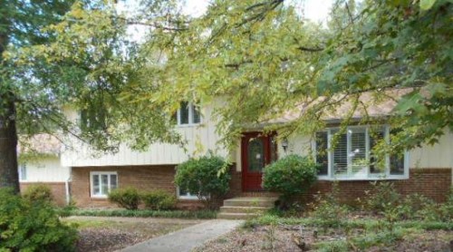 2931 Stoneybrook Dr