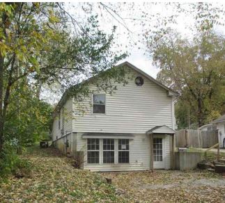 113 S Cedar Ave