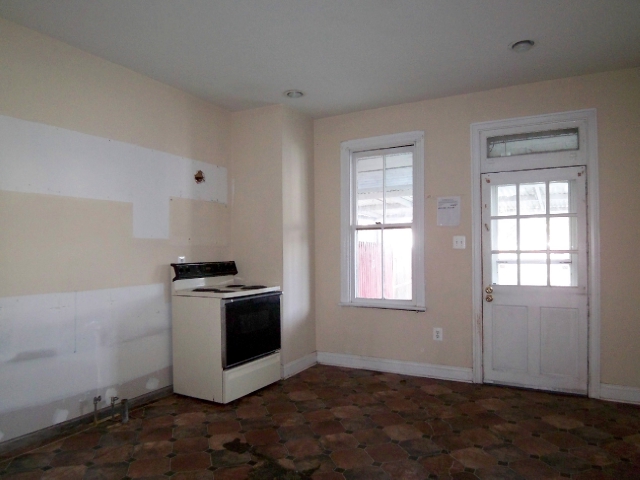 1004 Salem Avenue