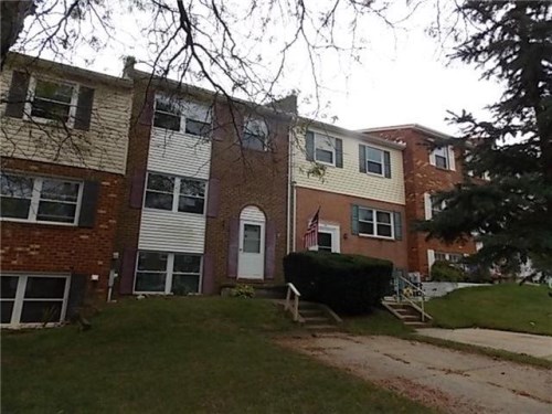 17 Middle Grove Court West