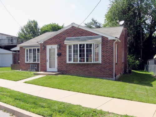 811 RIDGE AVENUE