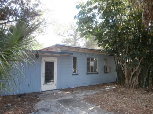 1579 Avocado Ave