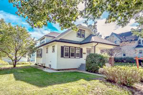 3869 E Cudahy Avenue