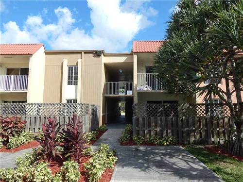 4900 NW 79 AV # 105