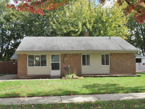 24236 Tallman Ave
