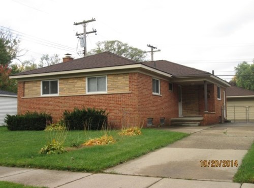 24227 Roxana Ave