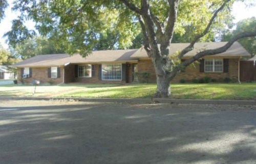 814 Hilltop Drive