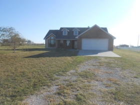 140 Ladonna Ct