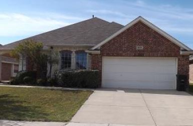 10117 Red Bluff Ln