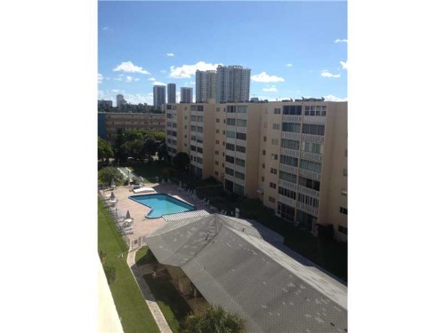 320 NE 12 AV # 702