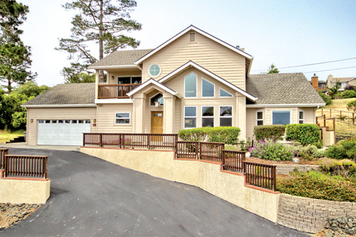 1651 Pineridge Drive