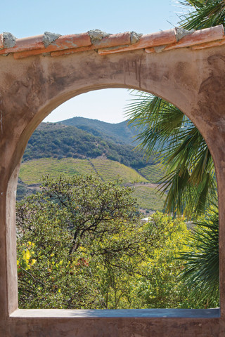 2445 KANAN Road