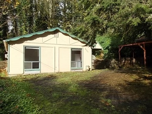 8107 Catkin Court SW