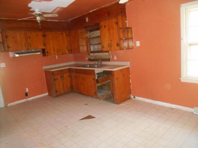 9220 Floyd Madison Dr