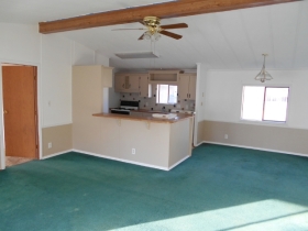 686 Hacienda Cir