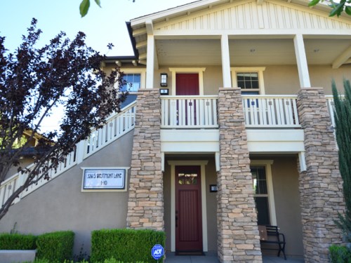 3261 S Westmont Lane Unit 9