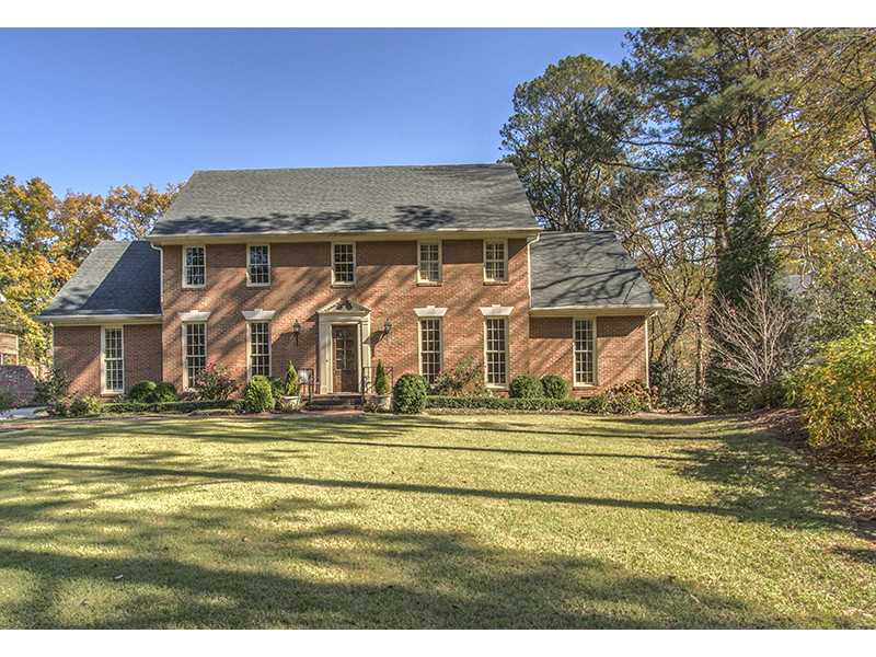 3200 Farmington Drive Se