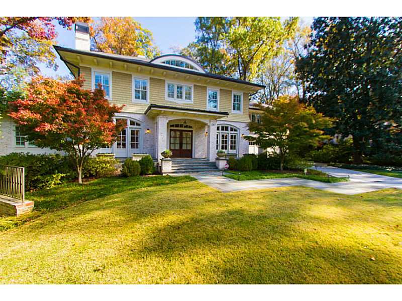 247 Robin Hood Road Ne