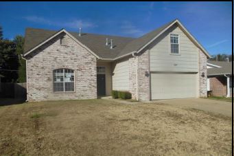 212 N Valley Dr
