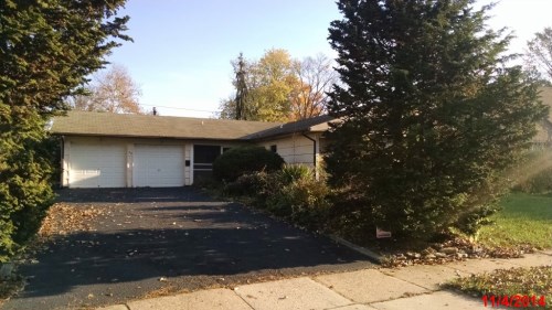 52 East Ln