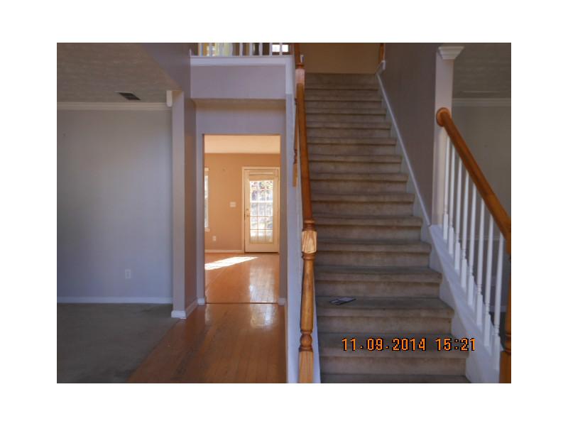 1430 Fall River Drive
