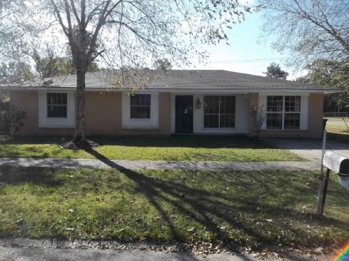 15210 Riverdale Ave