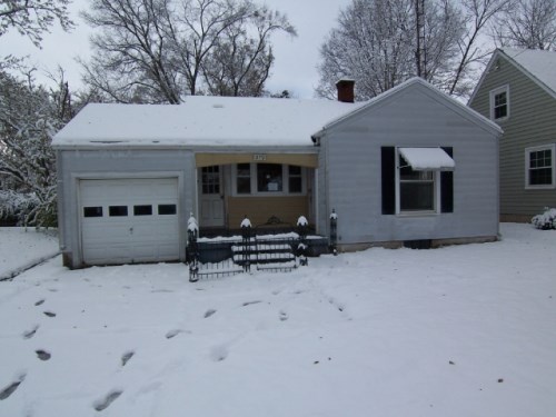 319 N Maple Ave