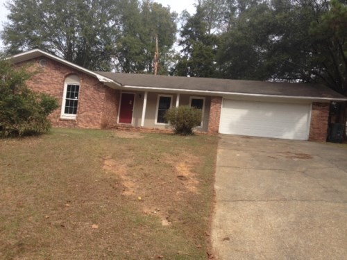 1808 Fairfield Dr