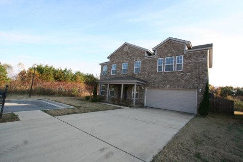242 Laramie Circle