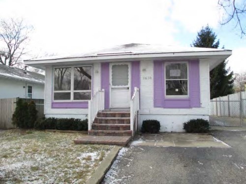 1610 Lotus Dr