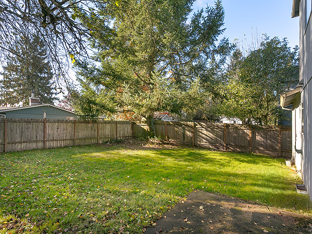 1322 SE La Mesa Avenue