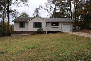 2104 Peek Dr