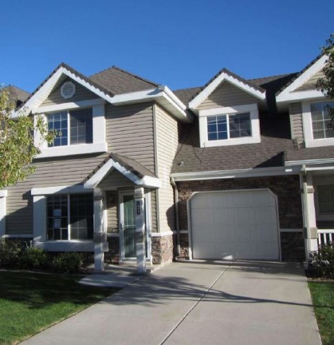 1064 Fort Lane