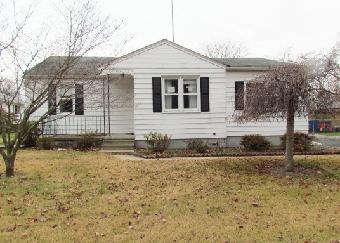 1121 Maple Ave