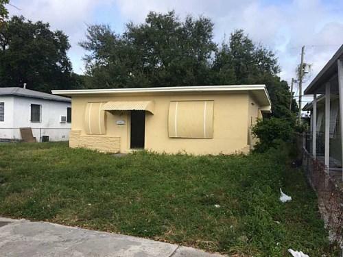 1773 NW 52 ST