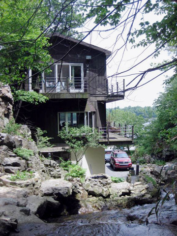 5750 RIVER DRIVE